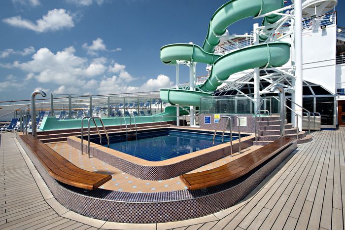 Carnival Glory Twister Waterslide 1.jpg